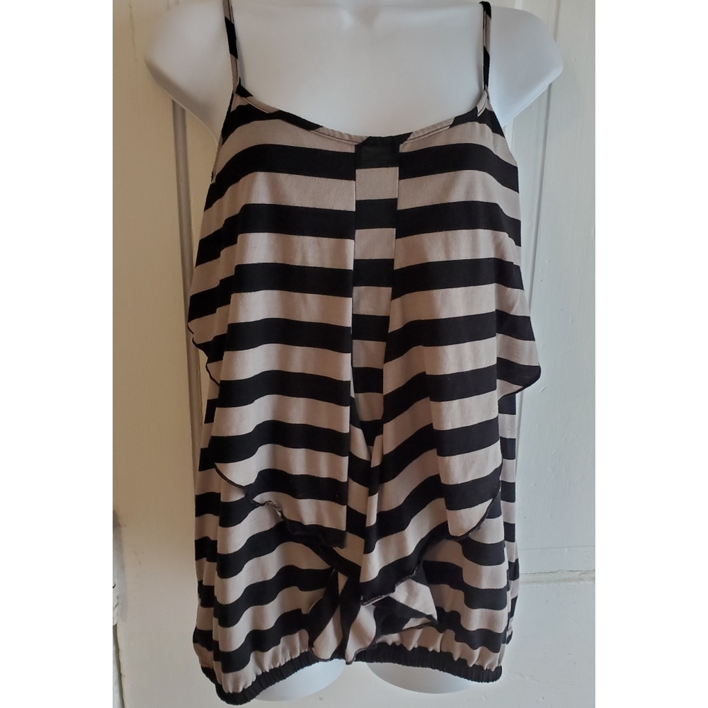⭐️⭐️5/$15. Striped Black and Cream Women's Top